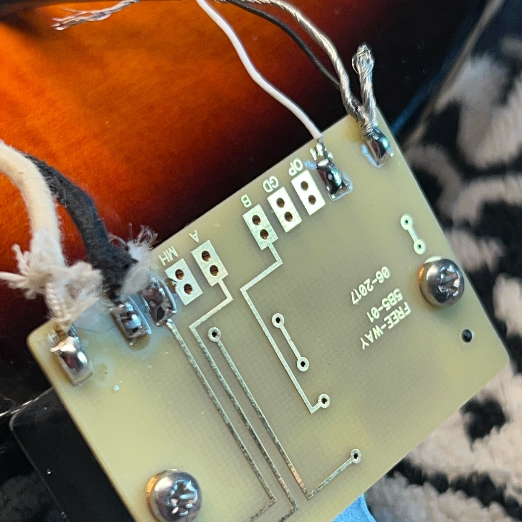 5-way guitar switch being wired up